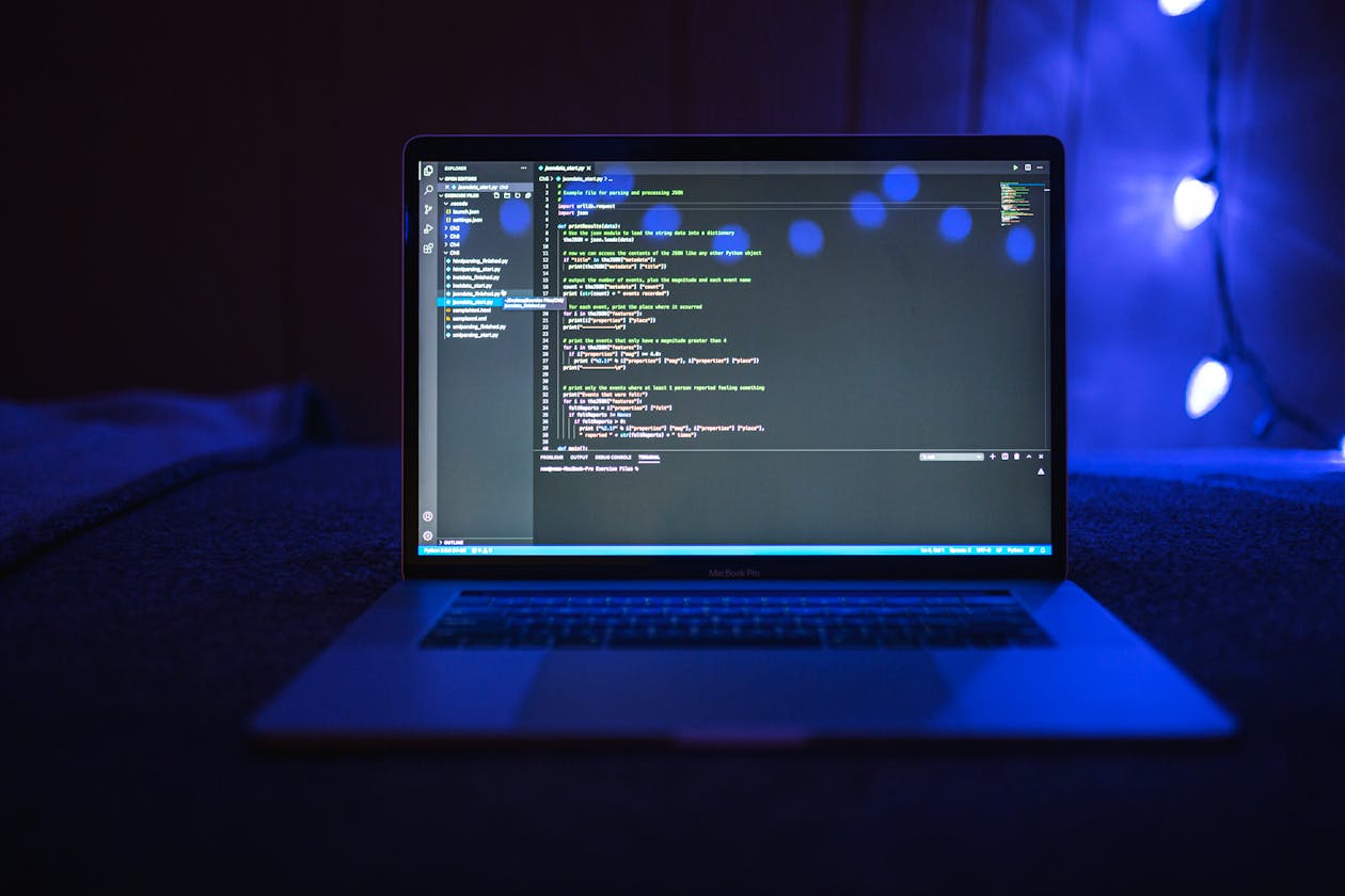 Flutter ListView for Beginners: Build a Scrolling List Code editor showing Flutter ListView builder code on a laptop